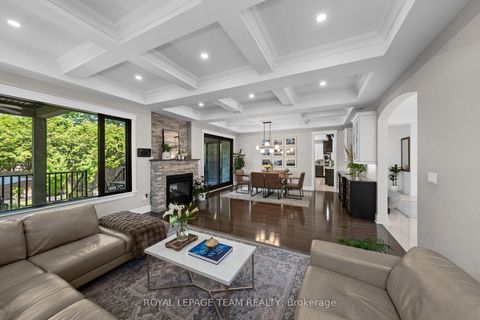 Photo 5 at 17 Argue Drive, Nepean (Borden Farm/Stewart Farm/Carleton Heights/Parkwood Hills), Ottawa