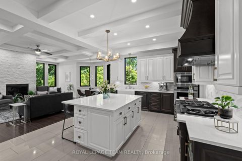 Photo 8 at 17 Argue Drive, Nepean (Borden Farm/Stewart Farm/Carleton Heights/Parkwood Hills), Ottawa
