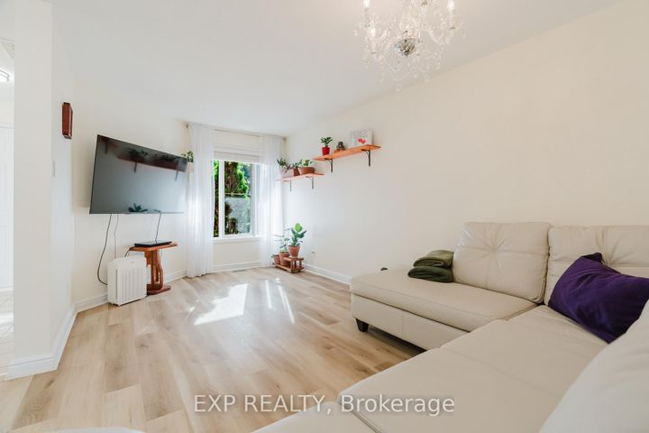 Photo 8 at 191 Beatrice Drive, Nepean (Longfields), Ottawa