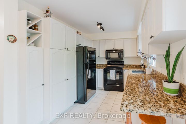 Photo 12 at 191 Beatrice Drive, Nepean (Longfields), Ottawa