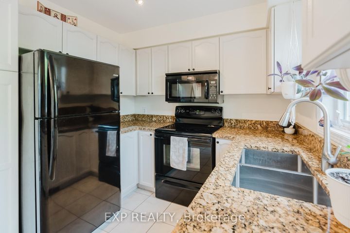 Photo 13 at 191 Beatrice Drive, Nepean (Longfields), Ottawa