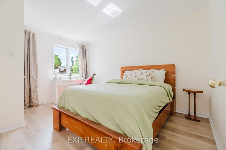 Photo 19 at 191 Beatrice Drive, Nepean (Longfields), Ottawa