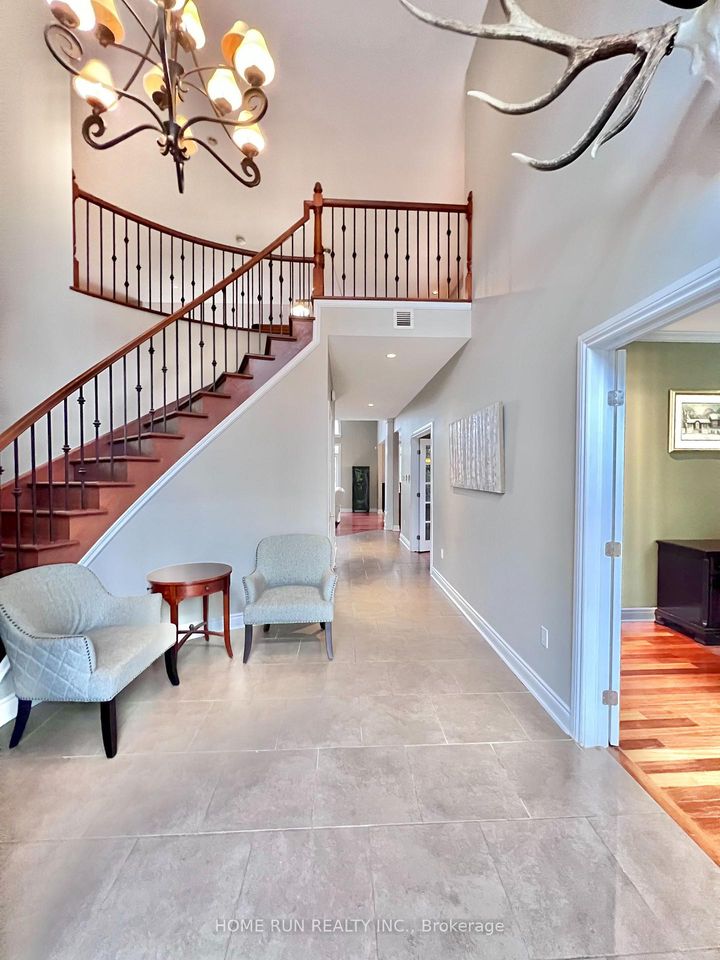 Photo 5 at 3 Winding Way, Nepean (Barrhaven East), Ottawa
