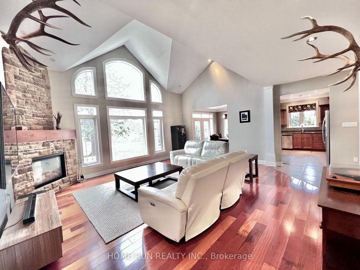 Photo 9 at 3 Winding Way, Nepean (Barrhaven East), Ottawa