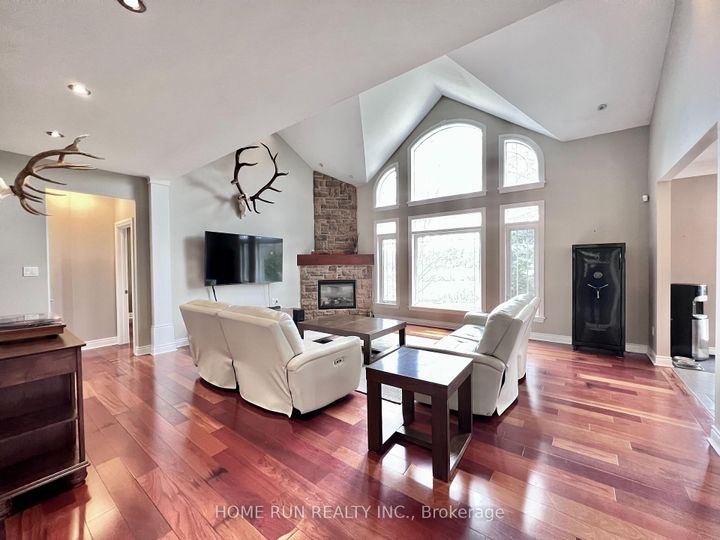 Photo 10 at 3 Winding Way, Nepean (Barrhaven East), Ottawa