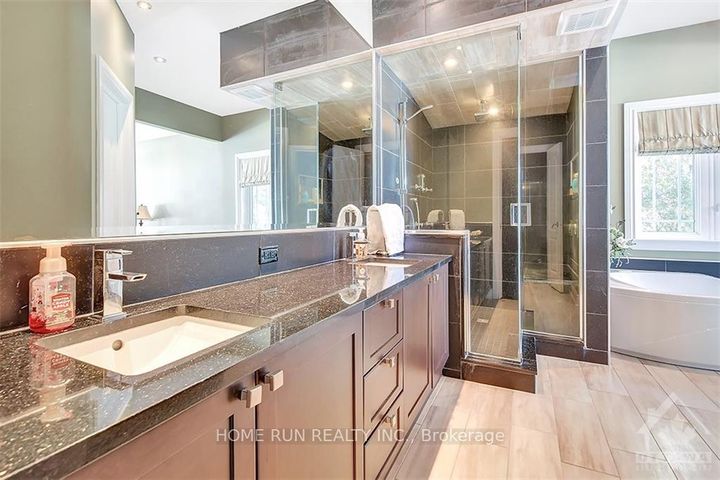 Photo 22 at 3 Winding Way, Nepean (Barrhaven East), Ottawa