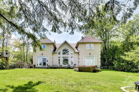 Photo 2 at 3 Winding Way, Nepean (Barrhaven East), Ottawa