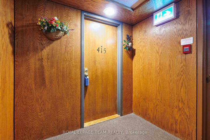 Photo 6 at 415 - 80 SANDCASTLE Drive N, Nepean (Leslie Park), Ottawa
