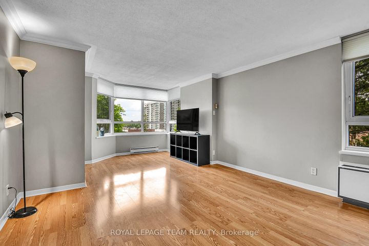 Photo 8 at 415 - 80 SANDCASTLE Drive N, Nepean (Leslie Park), Ottawa