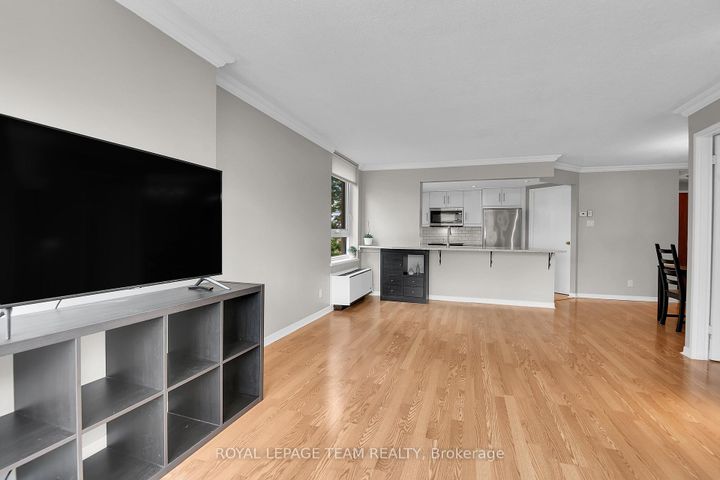 Photo 11 at 415 - 80 SANDCASTLE Drive N, Nepean (Leslie Park), Ottawa