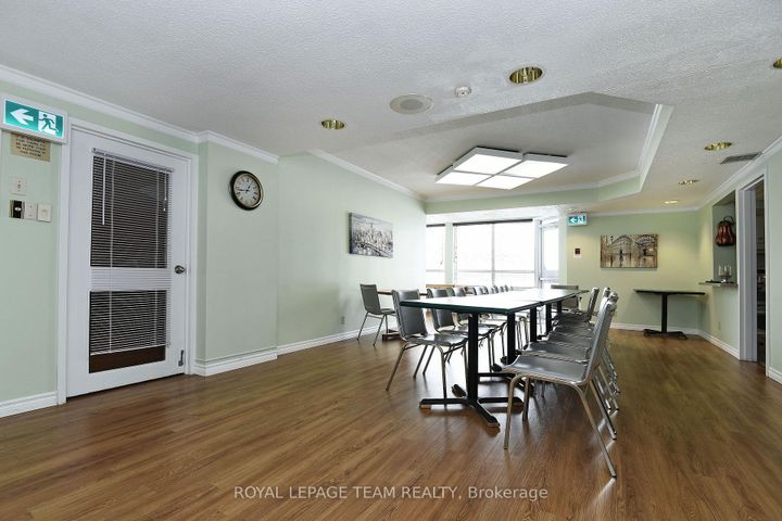 Photo 32 at 415 - 80 SANDCASTLE Drive N, Nepean (Leslie Park), Ottawa