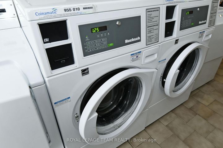 Photo 37 at 415 - 80 SANDCASTLE Drive N, Nepean (Leslie Park), Ottawa