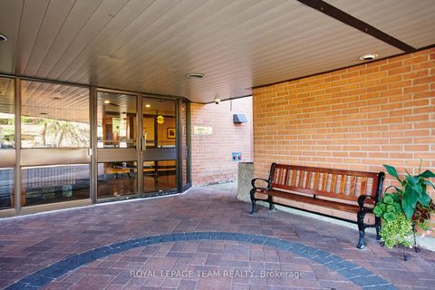 Photo 1 at 415 - 80 SANDCASTLE Drive N, Nepean (Leslie Park), Ottawa