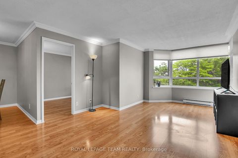Photo 9 at 415 - 80 SANDCASTLE Drive N, Nepean (Leslie Park), Ottawa