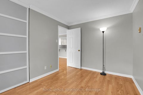 Photo 24 at 415 - 80 SANDCASTLE Drive N, Nepean (Leslie Park), Ottawa