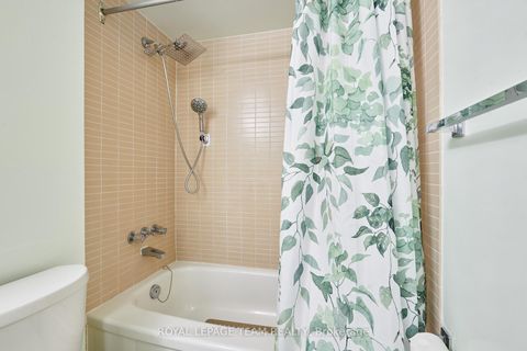 Photo 27 at 415 - 80 SANDCASTLE Drive N, Nepean (Leslie Park), Ottawa