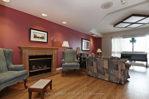 Photo 33 at 415 - 80 SANDCASTLE Drive N, Nepean (Leslie Park), Ottawa