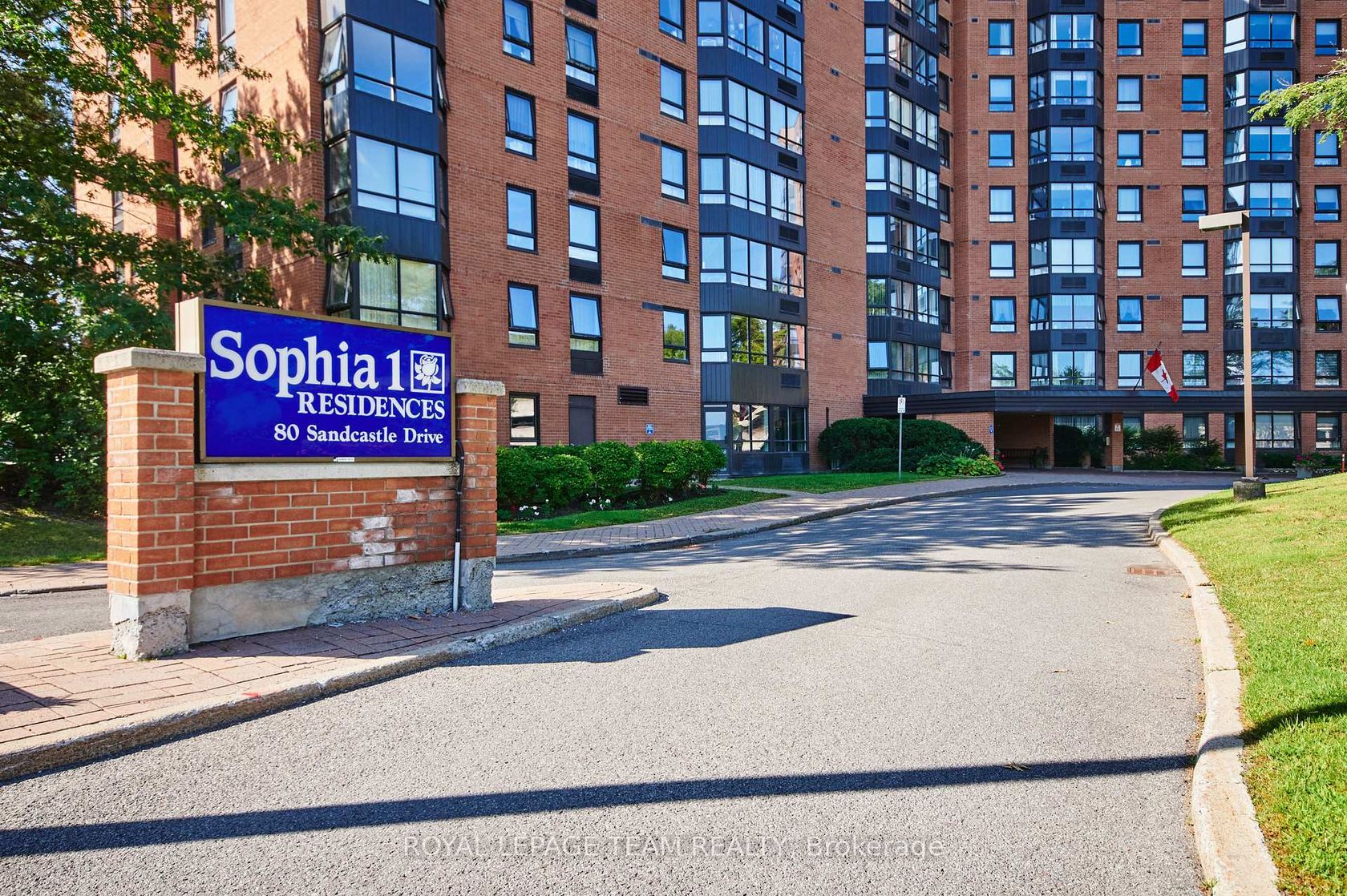 415 - 80 SANDCASTLE Drive N, Nepean (Leslie Park), Ottawa 