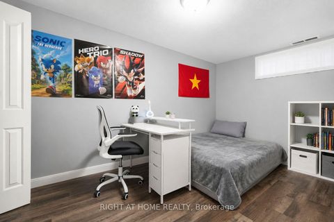 Photo 22 at 3 - 21 Midland Crescent, Nepean (Arlington Woods), Ottawa