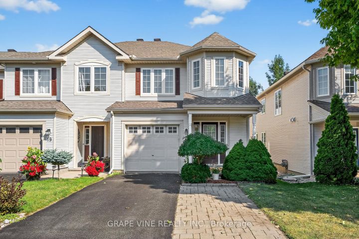 Photo 0 at 21 Fieldberry Private, Nepean (Stonebridge), Ottawa