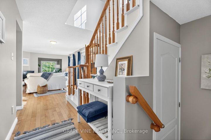 Photo 6 at 21 Fieldberry Private, Nepean (Stonebridge), Ottawa