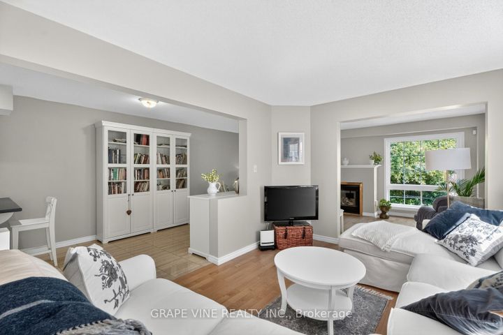 Photo 12 at 21 Fieldberry Private, Nepean (Stonebridge), Ottawa