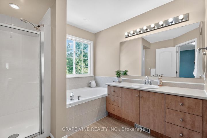 Photo 20 at 21 Fieldberry Private, Nepean (Stonebridge), Ottawa