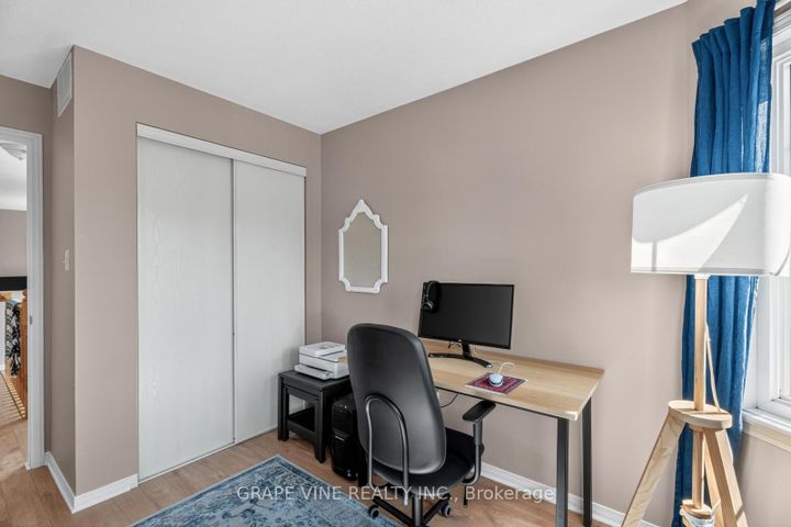 Photo 26 at 21 Fieldberry Private, Nepean (Stonebridge), Ottawa