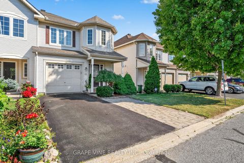 Photo 2 at 21 Fieldberry Private, Nepean (Stonebridge), Ottawa