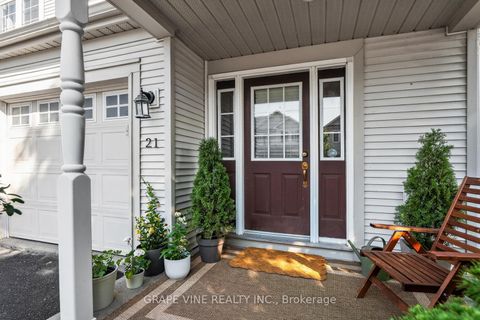 Photo 3 at 21 Fieldberry Private, Nepean (Stonebridge), Ottawa