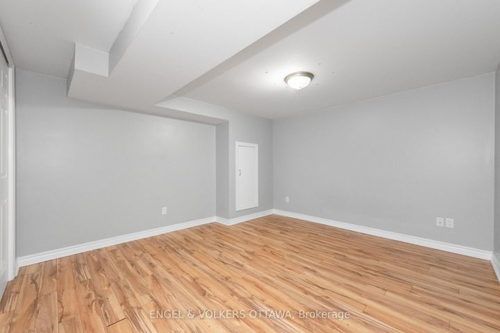 Photo 20 at 75 Woodfield Drive, Nepean (Tanglewood), Ottawa