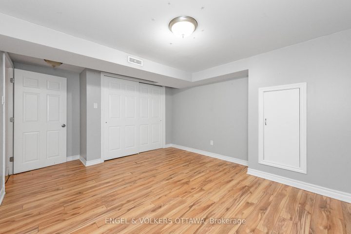 Photo 21 at 75 Woodfield Drive, Nepean (Tanglewood), Ottawa