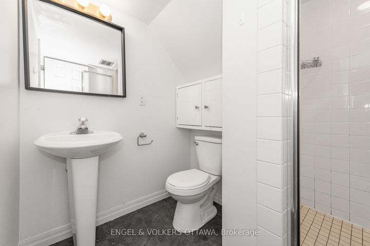 Photo 22 at 75 Woodfield Drive, Nepean (Tanglewood), Ottawa