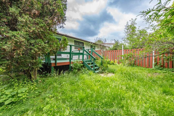 Photo 23 at 75 Woodfield Drive, Nepean (Tanglewood), Ottawa
