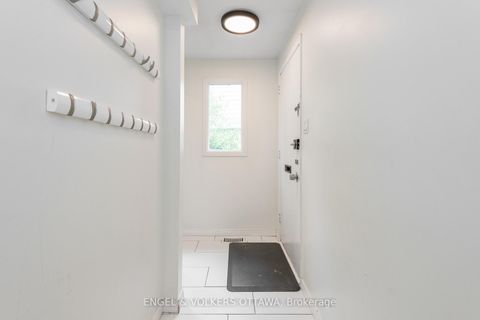 Photo 1 at 75 Woodfield Drive, Nepean (Tanglewood), Ottawa