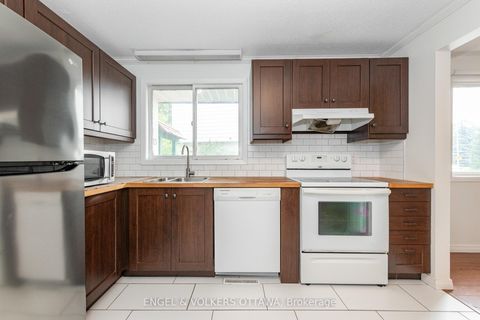 Photo 2 at 75 Woodfield Drive, Nepean (Tanglewood), Ottawa