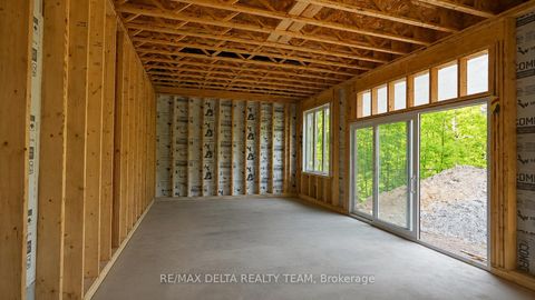 Photo 10 at 8 Pineglen Crescent, Nepean (Pineglen/Country Place), Ottawa