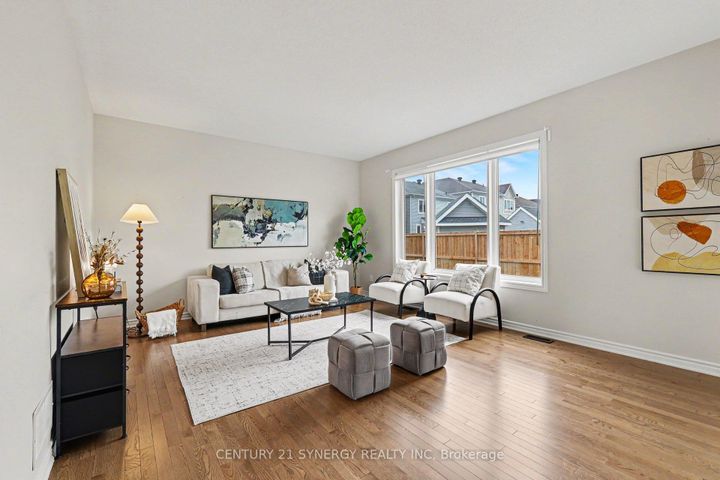 Photo 5 at 1852 Haiku Street, Nepean (Half Moon Bay), Ottawa