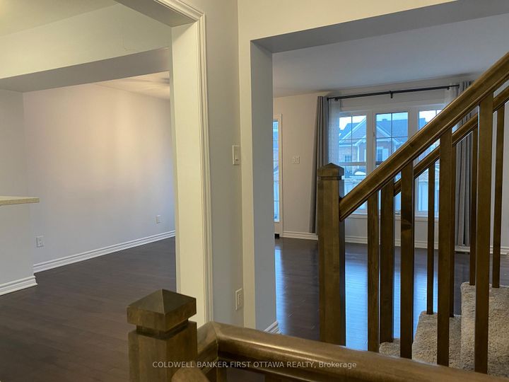 Photo 4 at 793 MAYFLY Crescent, Nepean (Half Moon Bay), Ottawa