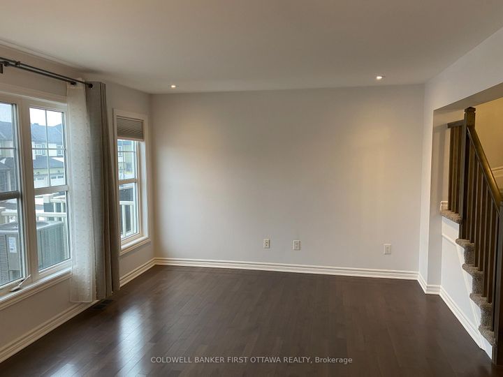 Photo 5 at 793 MAYFLY Crescent, Nepean (Half Moon Bay), Ottawa