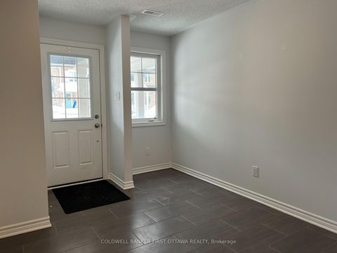 Photo 2 at 793 MAYFLY Crescent, Nepean (Half Moon Bay), Ottawa