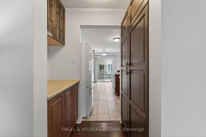 Photo 15 at 2043 MADRID Avenue, Nepean (Heritage Park), Ottawa