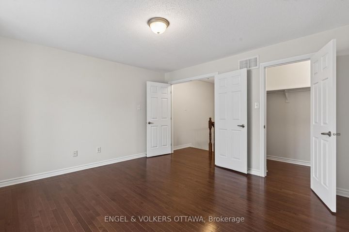 Photo 28 at 2043 MADRID Avenue, Nepean (Heritage Park), Ottawa