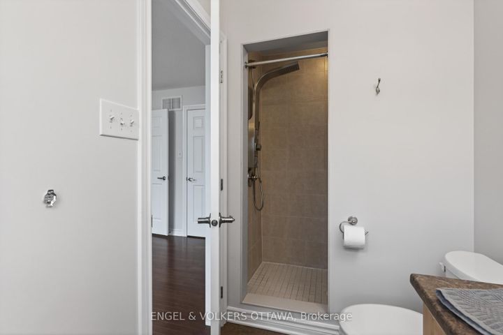 Photo 32 at 2043 MADRID Avenue, Nepean (Heritage Park), Ottawa