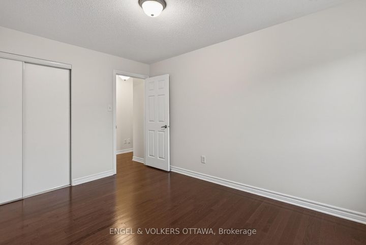 Photo 38 at 2043 MADRID Avenue, Nepean (Heritage Park), Ottawa