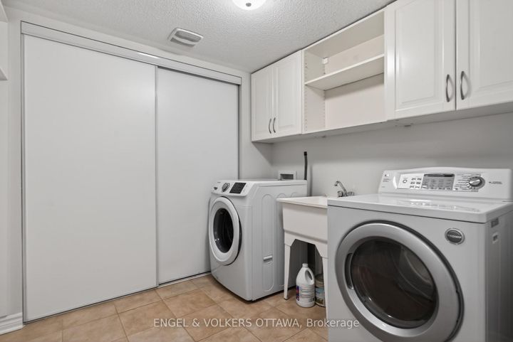 Photo 45 at 2043 MADRID Avenue, Nepean (Heritage Park), Ottawa