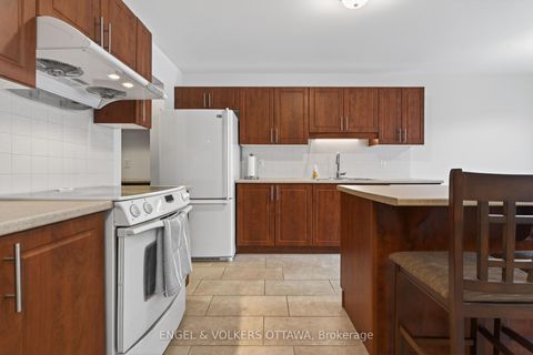 Photo 19 at 2043 MADRID Avenue, Nepean (Heritage Park), Ottawa