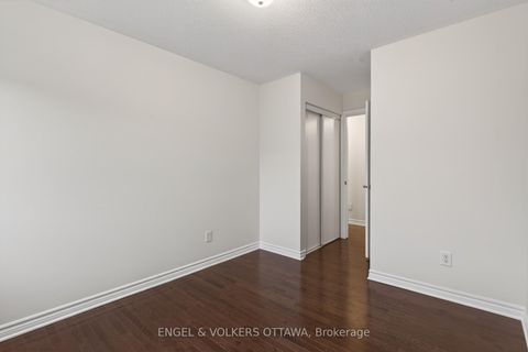 Photo 35 at 2043 MADRID Avenue, Nepean (Heritage Park), Ottawa