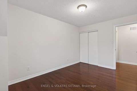 Photo 41 at 2043 MADRID Avenue, Nepean (Heritage Park), Ottawa