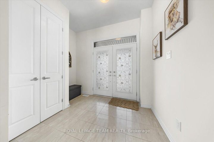 Photo 1 at 290 Turnbuckle Crescent, Nepean (Half Moon Bay), Ottawa